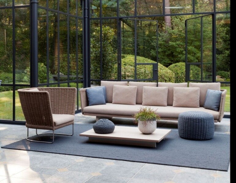 rieten-tuinset-in-veranda-schuinaanzicht-rechts-bruin-grijs