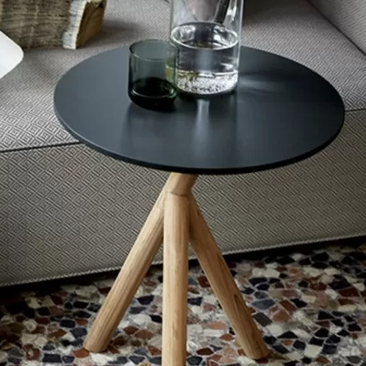 roda stork side table black closeup
